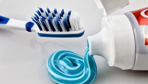 Everyday Vietnamese phrases on types of toothpaste